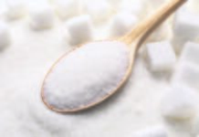 4 namirnice koje ne biste smeli da jedete pred spavanje: Dermatolozi upozoravaju da munjevito ubrzavaju starenje kože 4 namirnice koje ne biste smeli da jedete pred spavanje: Dermatolozi upozoravaju da munjevito ubrzavaju starenje kože