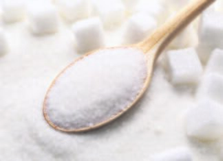 4 namirnice koje ne biste smeli da jedete pred spavanje: Dermatolozi upozoravaju da munjevito ubrzavaju starenje kože 4 namirnice koje ne biste smeli da jedete pred spavanje: Dermatolozi upozoravaju da munjevito ubrzavaju starenje kože