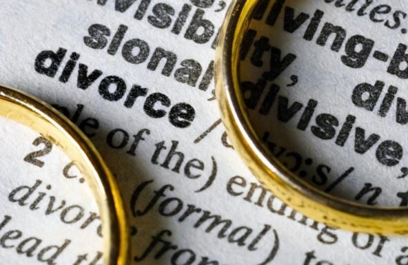 5 znakova koji ukazuju da je muškarac u krizi srednjih godina: Jedan signal zasigurno vodi u preljubu 5 znakova koji ukazuju da je muškarac u krizi srednjih godina: Jedan signal zasigurno vodi u preljubu