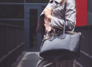7 torbi za posao koje izgledaju luksuzno i podižu svaki office outfit bez truda 7 torbi za posao koje izgledaju luksuzno i podižu svaki office outfit bez truda