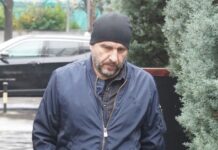 Anđeljka zbog gledateljke bila na ivici da prekine predstavu: A ovaj glumac se zbog nepristojnog ponašanja razdrao u sred predstave – njegove reči pogađaju metu Anđeljka zbog gledateljke bila na ivici da prekine predstavu: A ovaj glumac se zbog nepristojnog ponašanja razdrao u sred predstave - njegove reči pogađaju metu