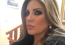 Bila je u ljubavi sa oženjenim muškarcem i čekala da ostavi bolesnu ženu: Čuvenog kompozitora ošišala na spavanju i izvukla iz dugova pa doživela šok Bila je u ljubavi sa oženjenim muškarcem i čekala da ostavi bolesnu ženu: Čuvenog kompozitora ošišala na spavanju i izvukla iz dugova pa doživela šok