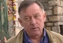 Bio je u braku sa prelepom glumicom pa je zamenio ženom koju je prosio 3 puta: Mesecima pre smrti nije izlazio iz kuće, govorio je “Umoran sam kao pseto” Bio je u braku sa prelepom glumicom pa je zamenio ženom koju je prosio 3 puta: Mesecima pre smrti nije izlazio iz kuće, govorio je "Umoran sam kao pseto"