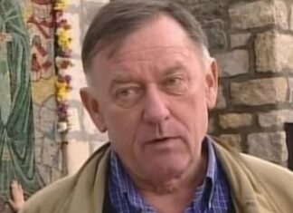 Bio je u braku sa prelepom glumicom pa je zamenio ženom koju je prosio 3 puta: Mesecima pre smrti nije izlazio iz kuće, govorio je “Umoran sam kao pseto” Bio je u braku sa prelepom glumicom pa je zamenio ženom koju je prosio 3 puta: Mesecima pre smrti nije izlazio iz kuće, govorio je "Umoran sam kao pseto"