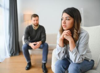 Brak ima 6 važnih faza, a mnogi ne stignu ni do treće: Evo koja je ključna tačka pucanja Brak ima 6 važnih faza, a mnogi ne stignu ni do treće: Evo koja je ključna tačka pucanja