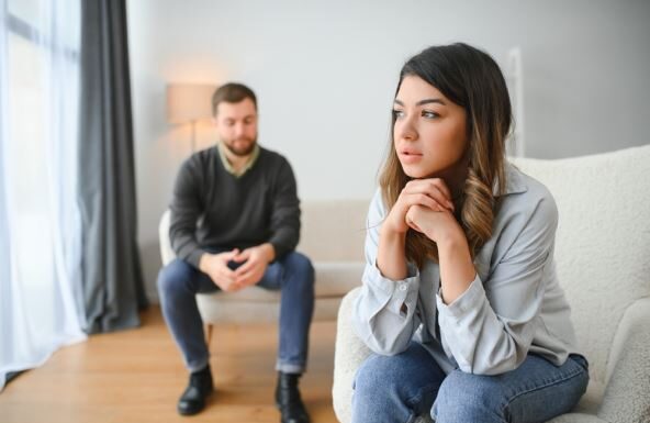 Brak ima 6 važnih faza, a mnogi ne stignu ni do treće: Evo koja je ključna tačka pucanja Brak ima 6 važnih faza, a mnogi ne stignu ni do treće: Evo koja je ključna tačka pucanja