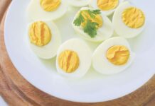 Dijeta sa kuvanim jajima za dve nedelje skida od 5 do 10 kilograma: Nećete gladovati, a dovešćete liniju u red taman pred leto Dijeta sa kuvanim jajima za dve nedelje skida od 5 do 10 kilograma: Nećete gladovati, a dovešćete liniju u red taman pred leto