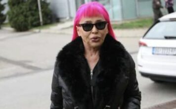 Evo kako izgleda Zorica Brunclik POSLIJE OPERACIJE: Članovi žirija mahali i slali poljupce pjevačici Evo kako izgleda Zorica Brunclik POSLIJE OPERACIJE: Članovi žirija mahali i slali poljupce pjevačici