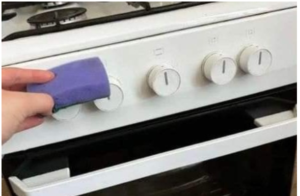 Evo moje metode za blistavu dugmad štednjaka: Za samo 2 MINUTE izgledaju potpuno novi! Evo moje metode za blistavu dugmad štednjaka: Za samo 2 MINUTE izgledaju potpuno novi!