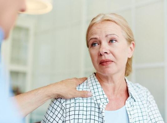 Evo zašto ljudi sve brže gube empatiju i postaju egoisti: Čuveni psiholog objasnio u 1 rečenici Evo zašto ljudi sve brže gube empatiju i postaju egoisti: Čuveni psiholog objasnio u 1 rečenici