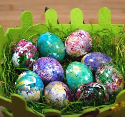 Farbanje jaja folijom je NAJJEDNOSTAVNIJA TEHNIKA: Izgledaju kao umjetnička djela Farbanje jaja folijom je NAJJEDNOSTAVNIJA TEHNIKA: Izgledaju kao umjetnička djela