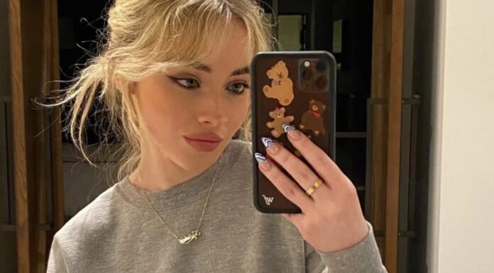 Francuski manikir više nije basic: 15 cool girl dizajna koji osvajaju Instagram ovog proleća Francuski manikir više nije basic: 15 cool girl dizajna koji osvajaju Instagram ovog proleća