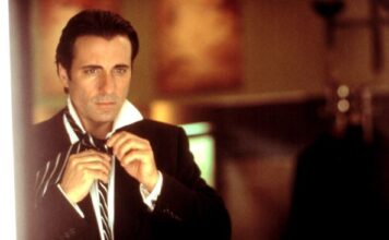 Glumca na rođenju razdvojili od brata blizanca: S 5 godina pobegao od rata, pa se u obećanoj zemlji masno obogatio – U lepu Mariju se zaljubio na prvi pogled Glumca na rođenju razdvojili od brata blizanca: S 5 godina pobegao od rata, pa se u obećanoj zemlji masno obogatio - U lepu Mariju se zaljubio na prvi pogled