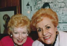 Glumce iz kulte serije “Alo, Alo” zadesile strašne sudbiine: Edit odbila da se leči od raka i umrla, on priznao da je gej, pa u jezivoj nesreći izgubio pamćenje Glumce iz kulte serije "Alo, Alo" zadesile strašne sudbiine: Edit odbila da se leči od raka i umrla, on priznao da je gej, pa u jezivoj nesreći izgubio pamćenje