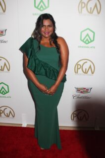 Glumica se u 46. godini PREPORODILA: Mindi Kejling je smršala 18 kilograma i svi kažu da je njen načni mršavljenja najbolji Glumica se u 46. godini PREPORODILA: Mindi Kejling je smršala 18 kilograma i svi kažu da je njen načni mršavljenja najbolji