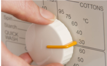 Greška koju skoro svi pravimo pri pranju veša: Ova temperatura troši mnogo struje, a ne daje bolje rezultate Greška koju skoro svi pravimo pri pranju veša: Ova temperatura troši mnogo struje, a ne daje bolje rezultate