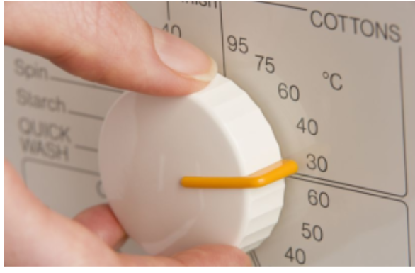 Greška koju skoro svi pravimo pri pranju veša: Ova temperatura troši mnogo struje, a ne daje bolje rezultate Greška koju skoro svi pravimo pri pranju veša: Ova temperatura troši mnogo struje, a ne daje bolje rezultate