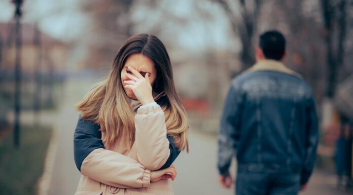 Iz ovog razloga muškarci načešće ostavljaju ženu: Jedna osobina im je naročito odbojna kod suprotnog pola Iz ovog razloga muškarci načešće ostavljaju ženu: Jedna osobina im je naročito odbojna kod suprotnog pola