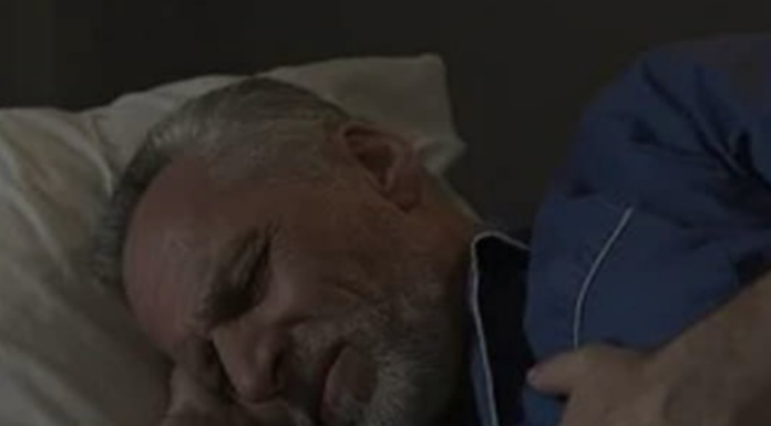 Jedna greška prije spavanja i srce bi vam moglo otkazati: liječnik upozorava sve starije od 50 godina Jedna greška prije spavanja i srce bi vam moglo otkazati: liječnik upozorava sve starije od 50 godina