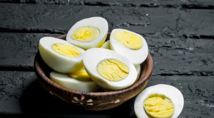 Kako skuvati savršeno tvrdo jaje za Uskrs Kako skuvati savršeno tvrdo jaje za Uskrs