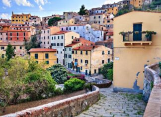 Kupovina kuće za 1 evro u Italiji deluje primamljivo, ali stvarnost donosi skrivene troškove i birokratske prepreke Kupovina kuće za 1 evro u Italiji deluje primamljivo, ali stvarnost donosi skrivene troškove i birokratske prepreke