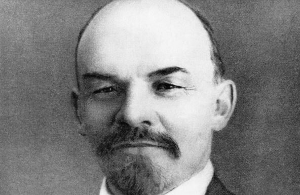 Lično nadgledao stotine ubistava pa razmišljao da sebi okonča život: Pred smrt nije mogao da govori ni da piše – autopsija pokazala šokantan uzrok smrti Lično nadgledao stotine ubistava pa razmišljao da sebi okonča život: Pred smrt nije mogao da govori ni da piše - autopsija pokazala šokantan uzrok smrti