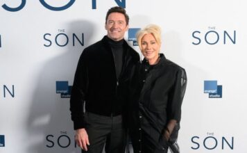 Ljubavne muke Hjua Džekmena o kojima se šuška u Holivudu: Ono što bi on uradio, njegova deca preziru iz dna duše Ljubavne muke Hjua Džekmena o kojima se šuška u Holivudu: Ono što bi on uradio, njegova deca preziru iz dna duše