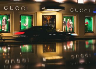 Luksuzni gigant na raskrsnici: Može li Gucci da se vrati u kolosek? Luksuzni gigant na raskrsnici: Može li Gucci da se vrati u kolosek?