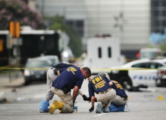 Marija je štedela godinu dana da svoje 8-godišnje blizance pošalje u letnji kamp ne sluteći kakve ih grozote tamo čekaju: 10 godina kasnije otkriva pravu istinu Marija je štedela godinu dana da svoje 8-godišnje blizance pošalje u letnji kamp ne sluteći kakve ih grozote tamo čekaju: 10 godina kasnije otkriva pravu istinu