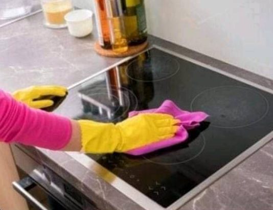 Metode za uklanjanje ogrebotina sa staklene površine peći Metode za uklanjanje ogrebotina sa staklene površine peći