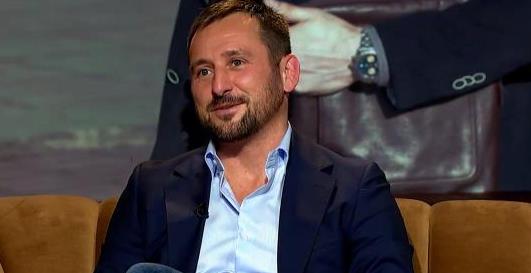 Mihailo je najpoznatiji estradni makro: “Noćne dame” koriste ljudi koje poznajemo, jedna od njih bude i sa 9 klijenata za noć Mihailo je najpoznatiji estradni makro: "Noćne dame" koriste ljudi koje poznajemo, jedna od njih bude i sa 9 klijenata za noć