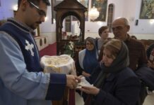 Milica je bolesnog muža dovela u manastir Ilinje: Usred molitve monah mu rekao “Nađi grobno mesto”, bilo je jasno zašto Milica je bolesnog muža dovela u manastir Ilinje: Usred molitve monah mu rekao "Nađi grobno mesto", bilo je jasno zašto