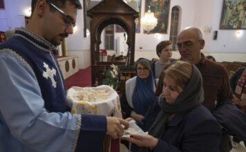 Milica je bolesnog muža dovela u manastir Ilinje: Usred molitve monah mu rekao “Nađi grobno mesto”, bilo je jasno zašto Milica je bolesnog muža dovela u manastir Ilinje: Usred molitve monah mu rekao "Nađi grobno mesto", bilo je jasno zašto