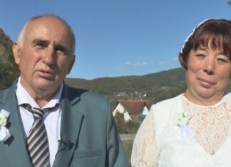 Milovan se prvi put oženio sa 53 godine, a mlada je imala samo 18 leta: Od tada promenio još 3 supruge, a priče o njima su neverovatne Milovan se prvi put oženio sa 53 godine, a mlada je imala samo 18 leta: Od tada promenio još 3 supruge, a priče o njima su neverovatne