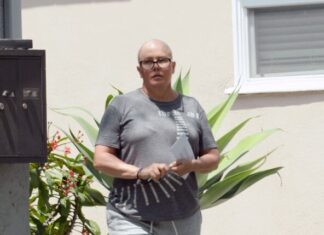 Mnogi su uzdisali za njom u kultnoj seriji, a danas je neprepoznatljiva: Zbog greške iz mladosti zamalo platila glavom Mnogi su uzdisali za njom u kultnoj seriji, a danas je neprepoznatljiva: Zbog greške iz mladosti zamalo platila glavom