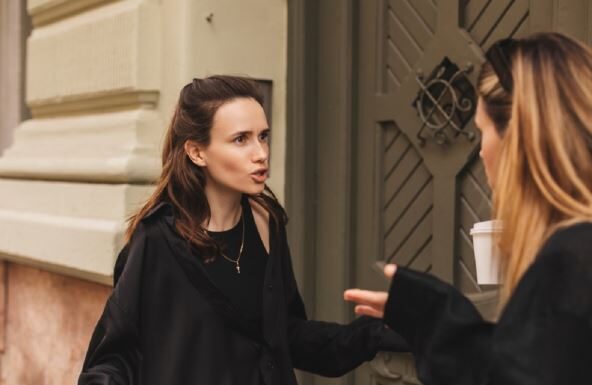 Moja ćerka se udala za mog bivšeg muža: A na dan njihovog venčanja, sin je održao zdravicu i otkrio jezivu istinu o mladoženji Moja ćerka se udala za mog bivšeg muža: A na dan njihovog venčanja, sin je održao zdravicu i otkrio jezivu istinu o mladoženji