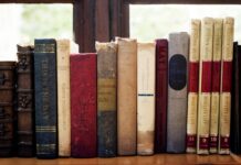 Može li popularni brend Coach da vrati književnost u fokus generacije Z? Može li popularni brend Coach da vrati književnost u fokus generacije Z?