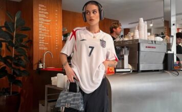 Može li se fudbalski dres nositi sa stilom? Da, i želimo da kopiramo ovih 10 izgleda Može li se fudbalski dres nositi sa stilom? Da, i želimo da kopiramo ovih 10 izgleda