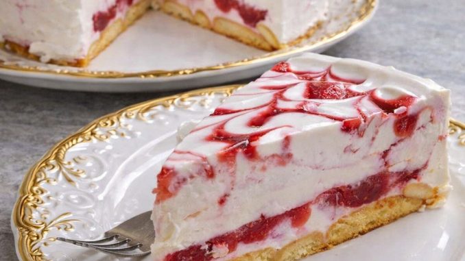 MRAMORNA TORTA OD JAGODA: Izgleda fantastično, a ukus obara s nogu! MRAMORNA TORTA OD JAGODA: Izgleda fantastično, a ukus obara s nogu!