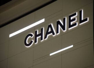 Najpoželjnije cipele na svetu: Chanel model baletanki koji svi jure i za koje se žene otimaju Najpoželjnije cipele na svetu: Chanel model baletanki koji svi jure i za koje se žene otimaju
