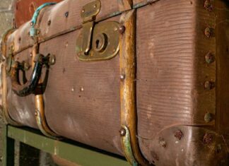 Nakon babine smrti nasledila sam stari kofer, a moja tetka Tamara stan u centru grada: Ožalila sam je tek kad sam videla šta se nalazi unutra Nakon babine smrti nasledila sam stari kofer, a moja tetka Tamara stan u centru grada: Ožalila sam je tek kad sam videla šta se nalazi unutra