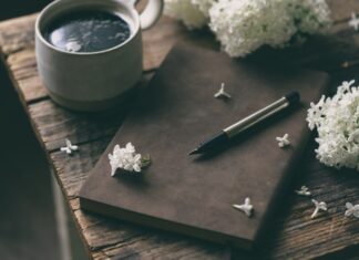 Navika od 10 minuta koja menja mindset: Zašto je pisanje dnevnika postao wellness ritual uspešnih žena Navika od 10 minuta koja menja mindset: Zašto je pisanje dnevnika postao wellness ritual uspešnih žena