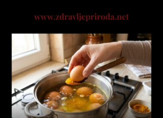 Ne stavljajte sirće u vodu za jaja: Uz 1 kašiku ovoga ljuska neće pući, a boja će biti duplo jača Ne stavljajte sirće u vodu za jaja: Uz 1 kašiku ovoga ljuska neće pući, a boja će biti duplo jača