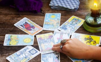 Nedeljni horoskop po tarot kartama od 13. do 19. aprila: Vodolije će biti na ozbiljnom testu, Jarčeve očekuje svetlo na krajutunela, a njih važan preokret Nedeljni horoskop po tarot kartama od 13. do 19. aprila: Vodolije će biti na ozbiljnom testu, Jarčeve očekuje svetlo na krajutunela, a njih važan preokret