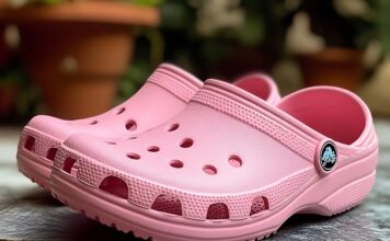 Nekada su ove papuče bile predmet šale, sad izbacili i baletanke koje su postale simbol stila Nekada su ove papuče bile predmet šale, sad izbacili i baletanke koje su postale simbol stila