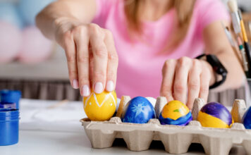 Nekoliko zanimljivih ideja za farbanje uskršnjih jaja Nekoliko zanimljivih ideja za farbanje uskršnjih jaja