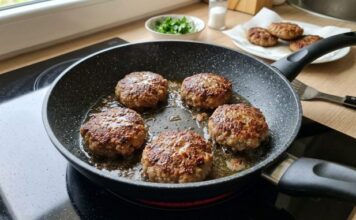 Ni jaja, ni prezle: U smjesu za faširane šnicle uvijek dodajte 1 namirnicu i meso će biti sočno Ni jaja, ni prezle: U smjesu za faširane šnicle uvijek dodajte 1 namirnicu i meso će biti sočno