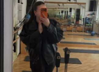 OBJAVILA SLIKU IZ TERETANE Kćerka Zdravka Čolića se okrenula zdravom načinu života OBJAVILA SLIKU IZ TERETANE Kćerka Zdravka Čolića se okrenula zdravom načinu života