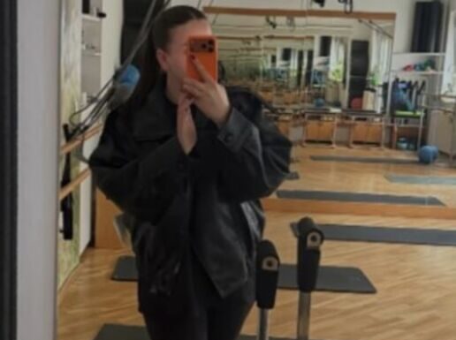 OBJAVILA SLIKU IZ TERETANE Kćerka Zdravka Čolića se okrenula zdravom načinu života OBJAVILA SLIKU IZ TERETANE Kćerka Zdravka Čolića se okrenula zdravom načinu života