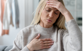 Ova vrsta MIGRENE može biti znak upozorenja: Mnogi ignorišu simptome koji mogu dovesti do srčanog ili moždanog udara Ova vrsta MIGRENE može biti znak upozorenja: Mnogi ignorišu simptome koji mogu dovesti do srčanog ili moždanog udara